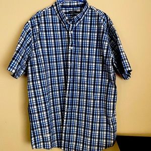 Short sleeve button down shirt